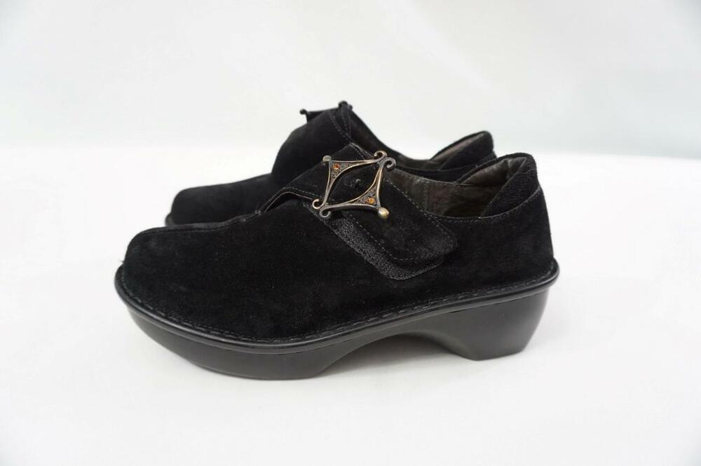 NAOT USED 5/36 SUEDE BROOCH/BUCKLE BLACK LEATHER COMFORT NURSING SHOES/CLOGS